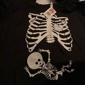 Baby ribcage maternity shirt